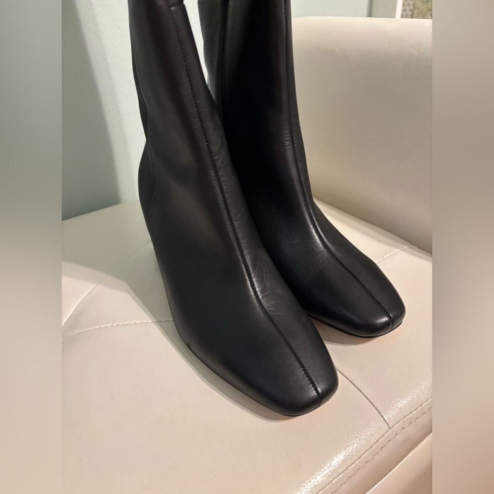 Ann Taylor Elegant Black Leather Knee-High Boots Size 8.5 Women New without Box - Picture 2 of 10